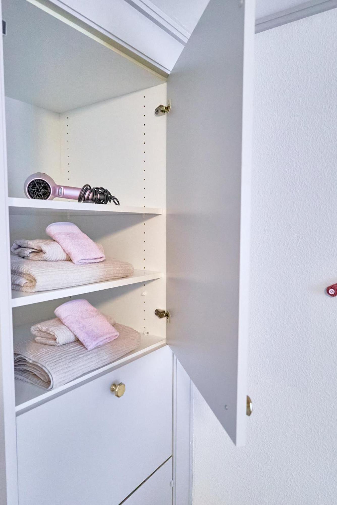 Double Room By Interlaken. Parking Därligen 외부 사진