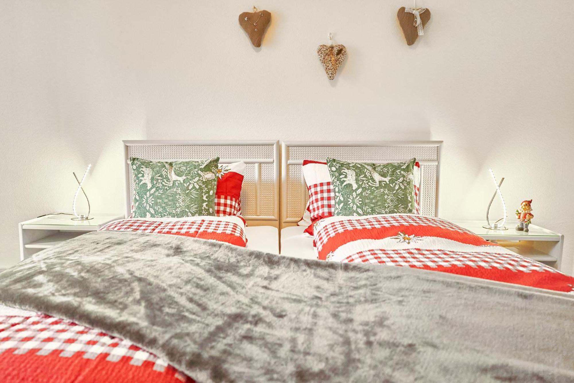 Double Room By Interlaken. Parking Därligen 외부 사진