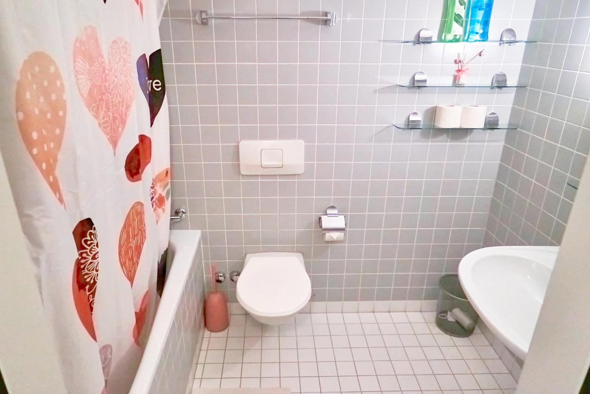 Double Room By Interlaken. Parking Därligen 외부 사진